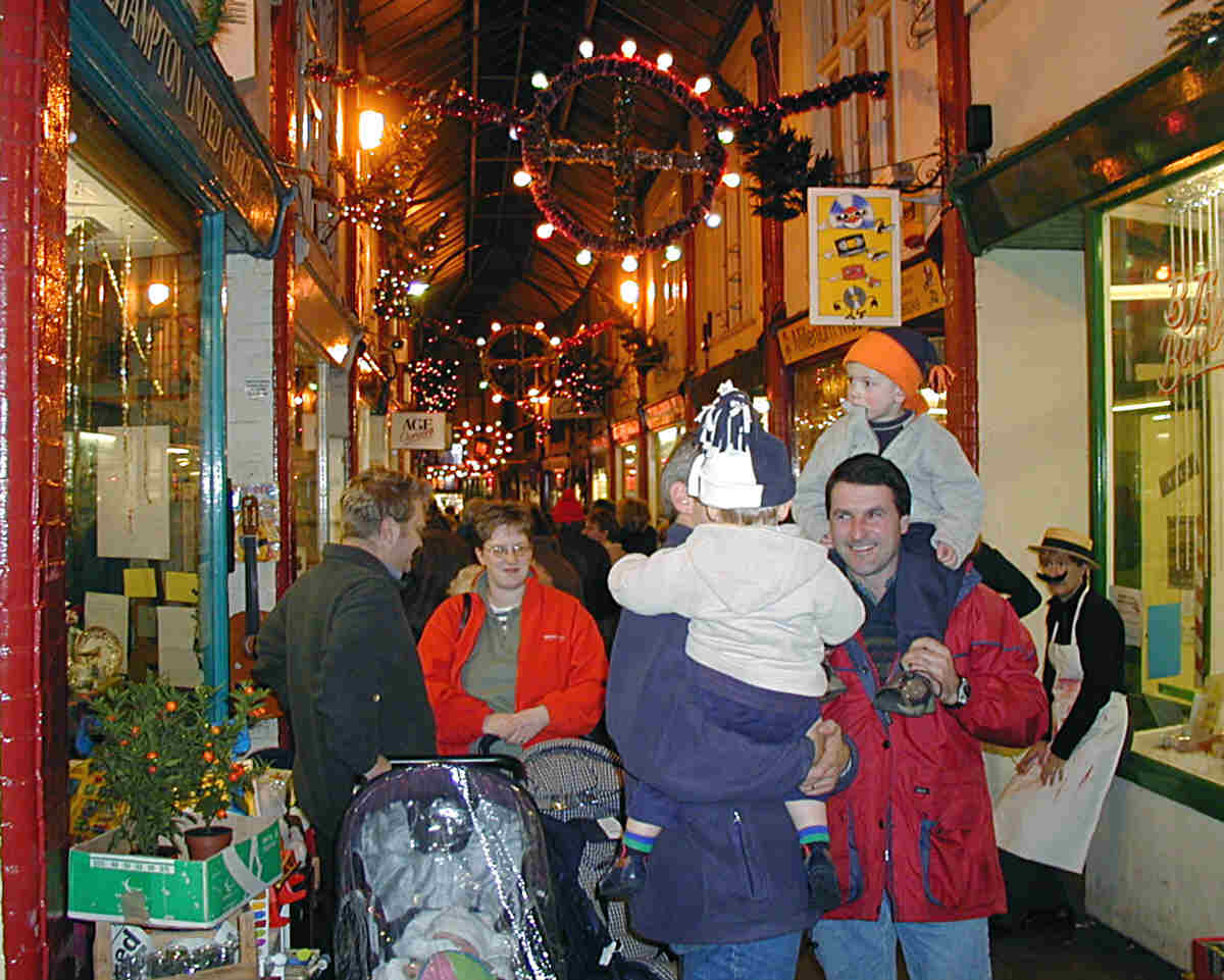 Okehampton Arcade Christmas Crowds