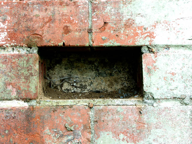 040818 Missing A Brick