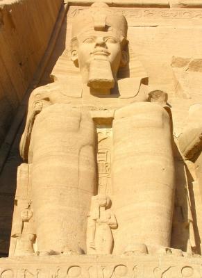 Abu Simbel Statue.jpg