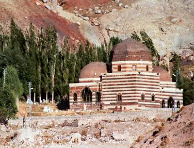 18th cent. tomb of Ahmedi Hani, Kurdish writer