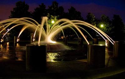 Waterfront Park Circular Fountain at Night