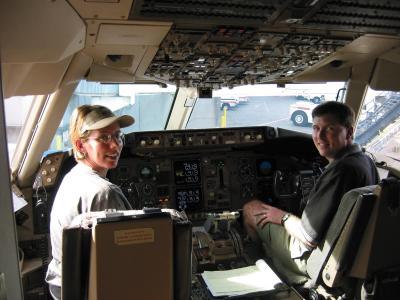 May 2002 - Boeing 767-300 Cockpit Tour - Lambert (STL)