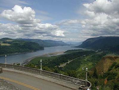 Crown Point,  overlooking the beautiful Columbia River, near the falls