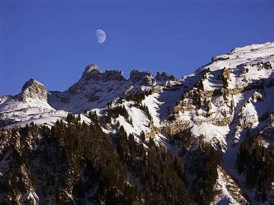 moon over mountains by ubartosz