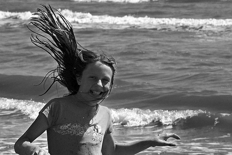 8 Dec 04 - Running on the Beach