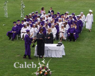 u8/rsweatt/medium/20363673.calebgrad_pbase009.jpg