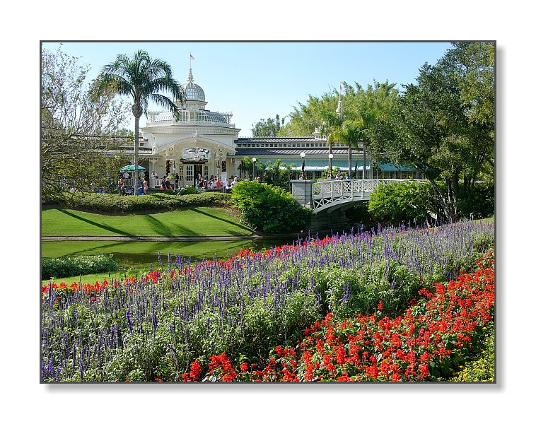 Crystal PalaceMagic Kingdom