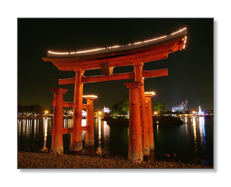 <b>Japanese Pavilion</b><br><font size=2>Epcot