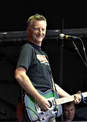 06Billy Bragg 2web.jpg