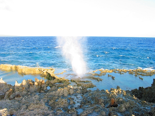 tinian blowhole 1.jpg