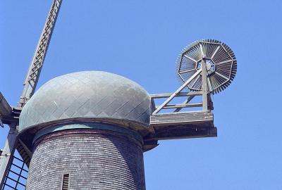 08-6347_01.jpg