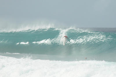 Kelly Slater at Pipeline Contest Dec 16