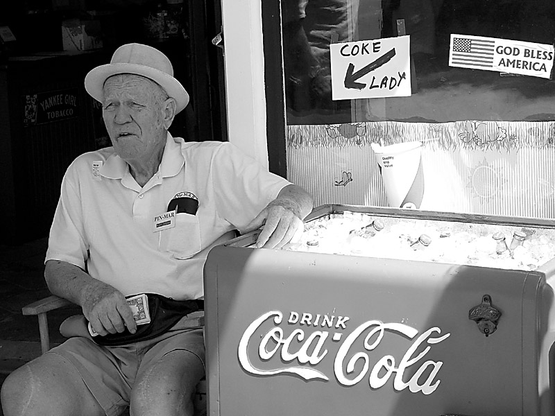 Coke Lady<br>by pablo