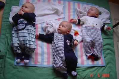 u8/tanuschka/medium/37231149.DiekleinenZwillingeJuliaundChristian.jpg
