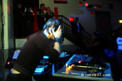 166-6661_CRW.jpg