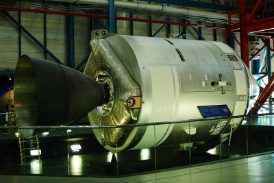Apollo/Saturn V Center #4 -- Command & service module