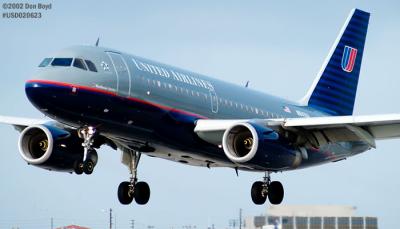 United Airlines A319-131 N841UA aviation stock photo