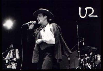 U2  Bono