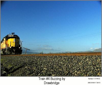 0P4066865_Train4Anime.gif
