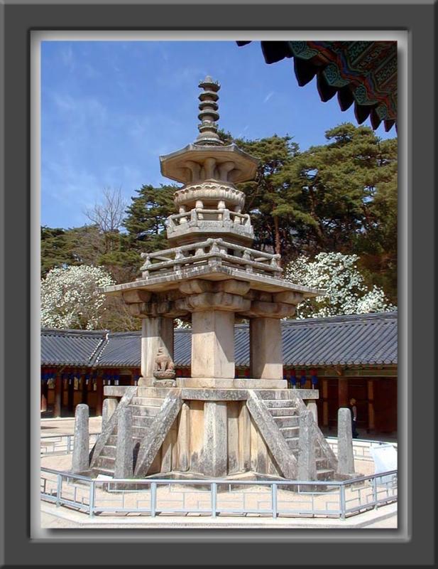 Mutli-Jeweled Pagoda (Da-bo-tap)