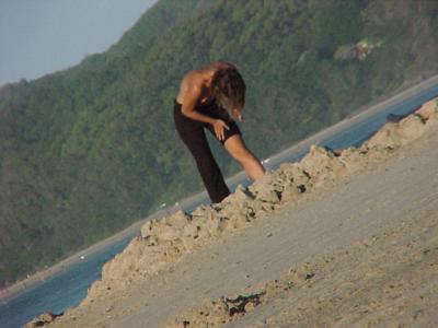 veryyyyy amusing for the other beachers...