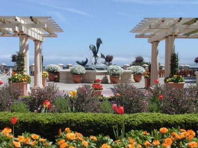 Monterey Plaza Hotel Garden