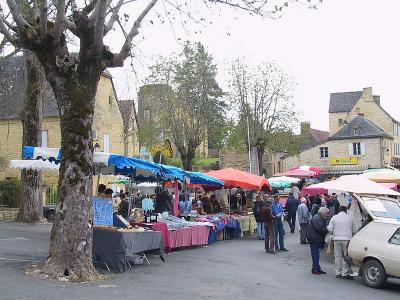 St. Genis - Le march du dimanche