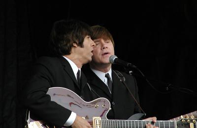 Jimmy and Mark harmonize.