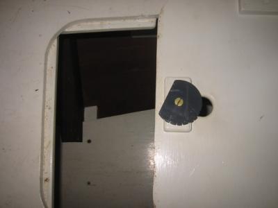 Latches on every lid