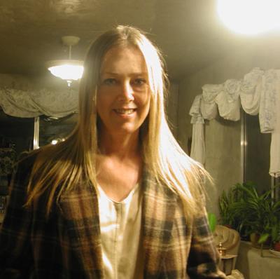 u9/michellemahood/medium/11412475.nomorecurls1.jpg