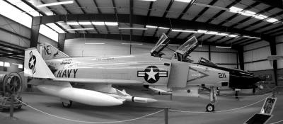 u9/qleap/medium/1864010.F4PhantomBR.jpg