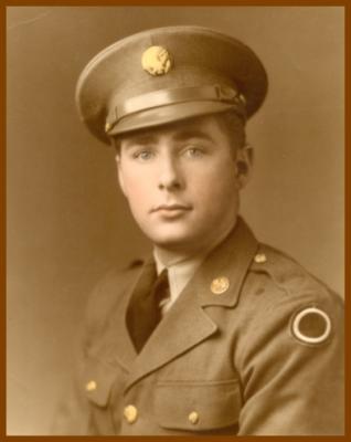 ...Bob Searl... in 1941  Fort Jackson, S.Carolina   [1917 -             ]