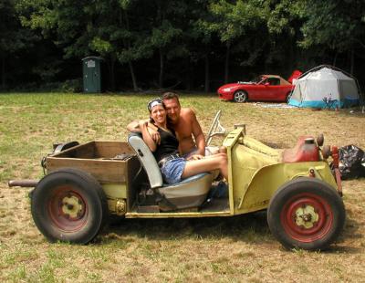 Christian and Jessica Parker check out Chuck Popenoe's buggy