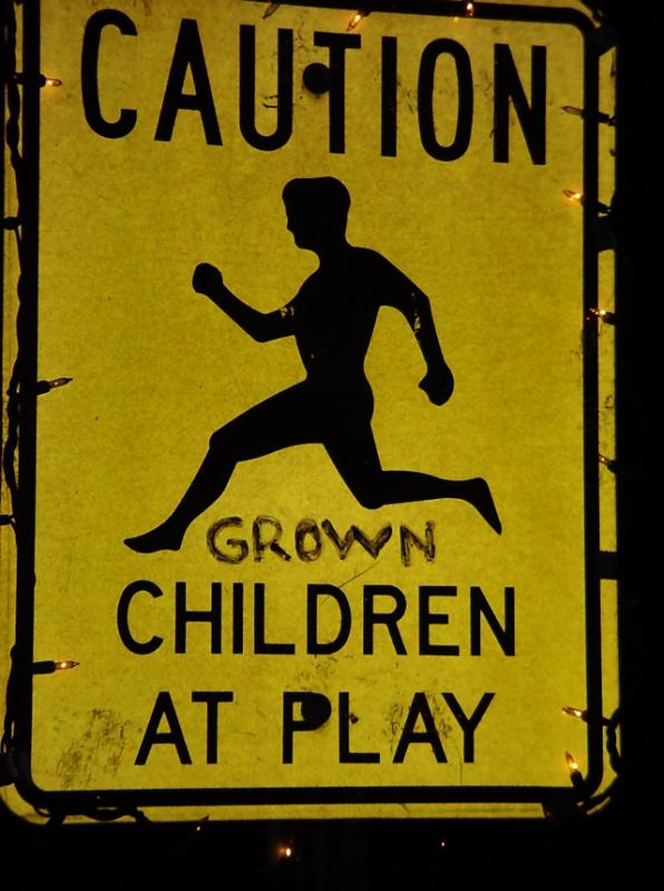 9th<br><b>Traffic Warning</b><br><font size=2>by Loren Charif</font>
