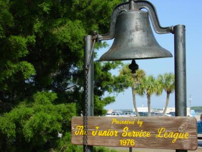 The Bell by florg