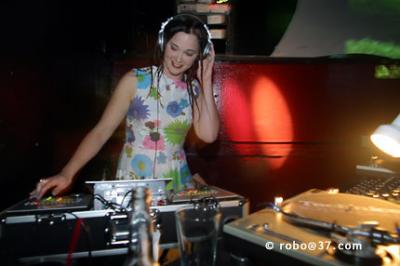 042102 - Ectomorph (Detroit Electro) at the Galaxy Club