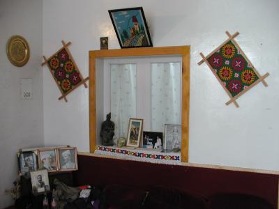 Handicrafts in the Lounge