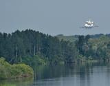 Discovery coming into Shuttle Landing Strip
