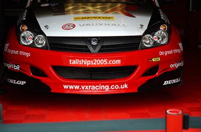 v3/00/565700/3/46371571.VXRacingAstra.jpg