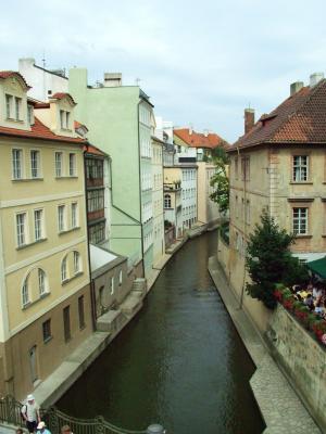 Canal from Charles Bridge.jpg
