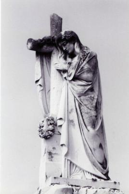 Lake Lawn & Metairie Cemetery