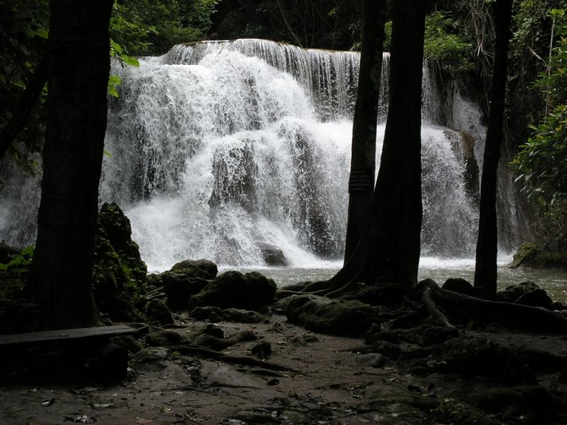 Mae Khamin Waterfall - Level 3