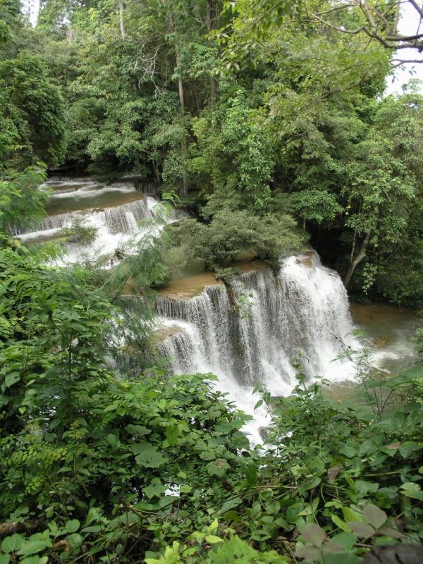 Mae Khamin Waterfall - Level 4