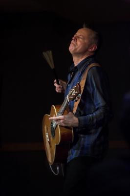 Tommy Emmanuel Cambridge Massachusetts