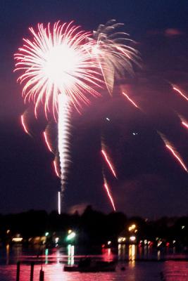 Fireworks Burst (M5372)