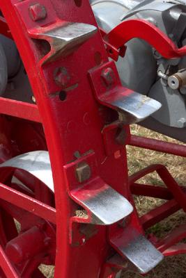 Steel Wheel and Lugs, Detail