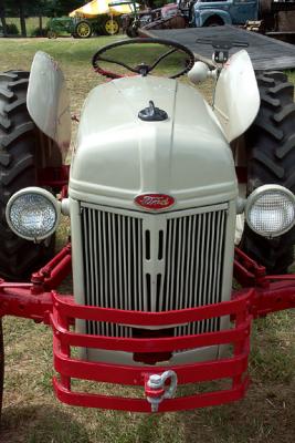 Ford, Grill