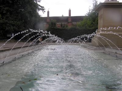 York - Art gallery Fountain