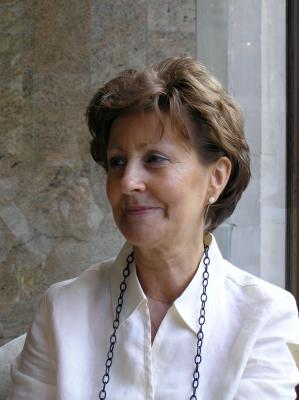 v3/03/515903/3/45213857.NewFolderLadyBetty.jpg