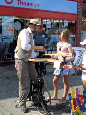 York  - The Street Pedler